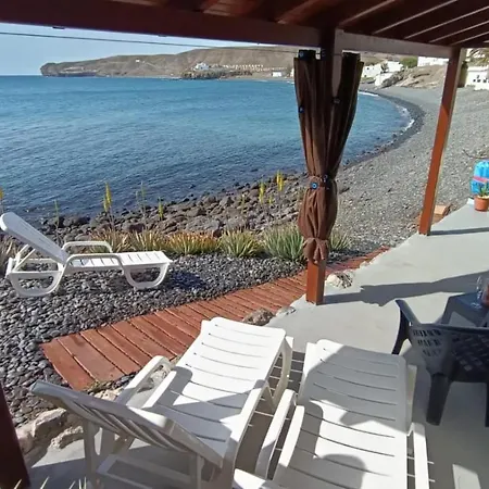 Casa Marinera En La Orilla Del Mar * La Lajita