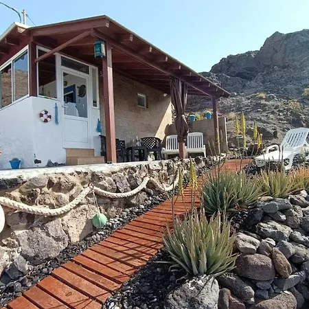 Casa Marinera En La Orilla Del Mar La Lajita
